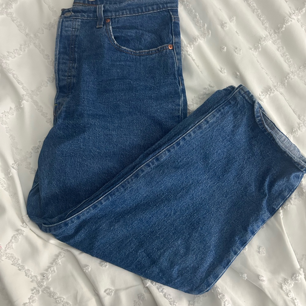 Levi's Straight Leg Jeans
